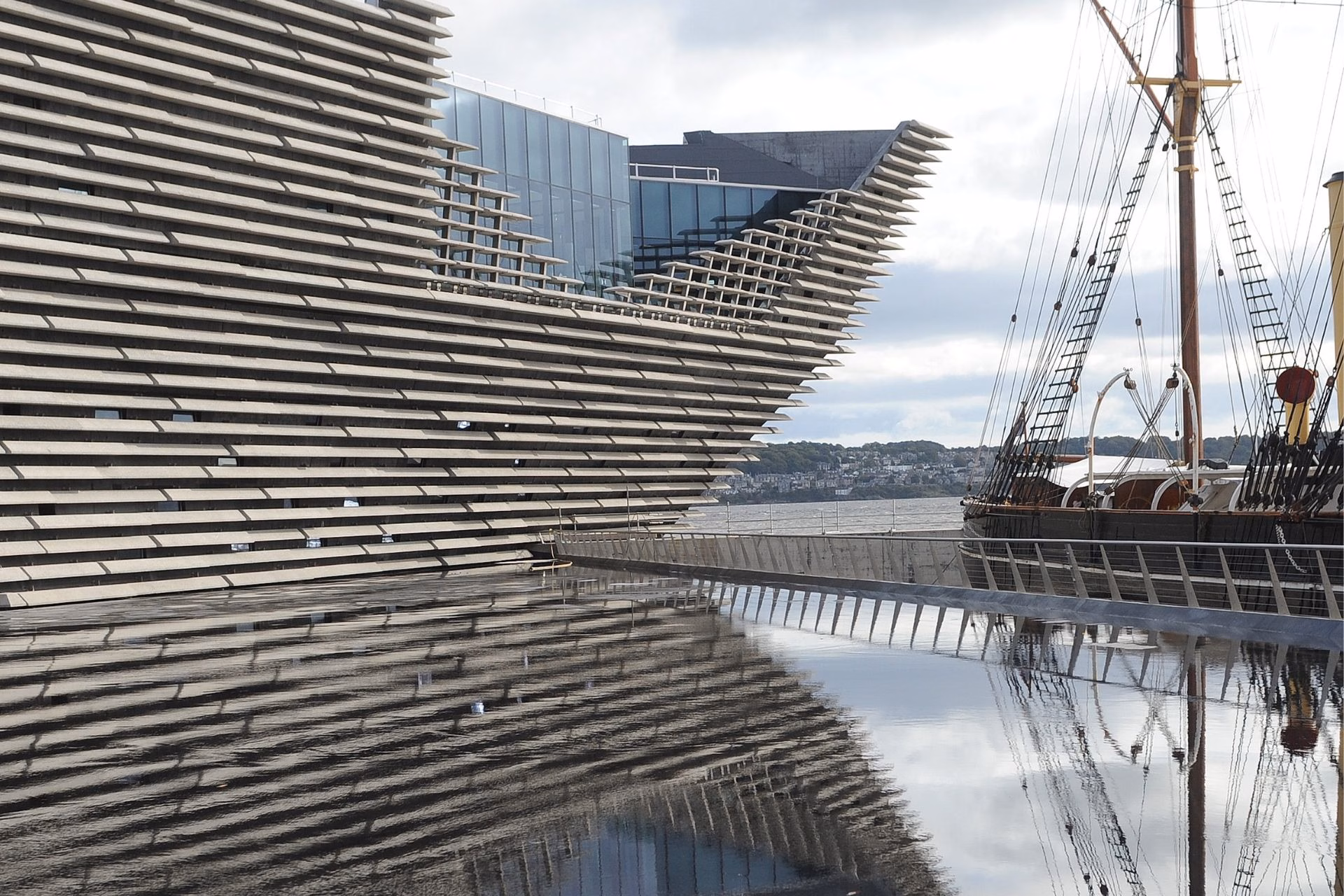 Wormit Trout Fishery is located only 10 Minutes from for The V&A Dundee as well as other tourist attractions such as discovery point